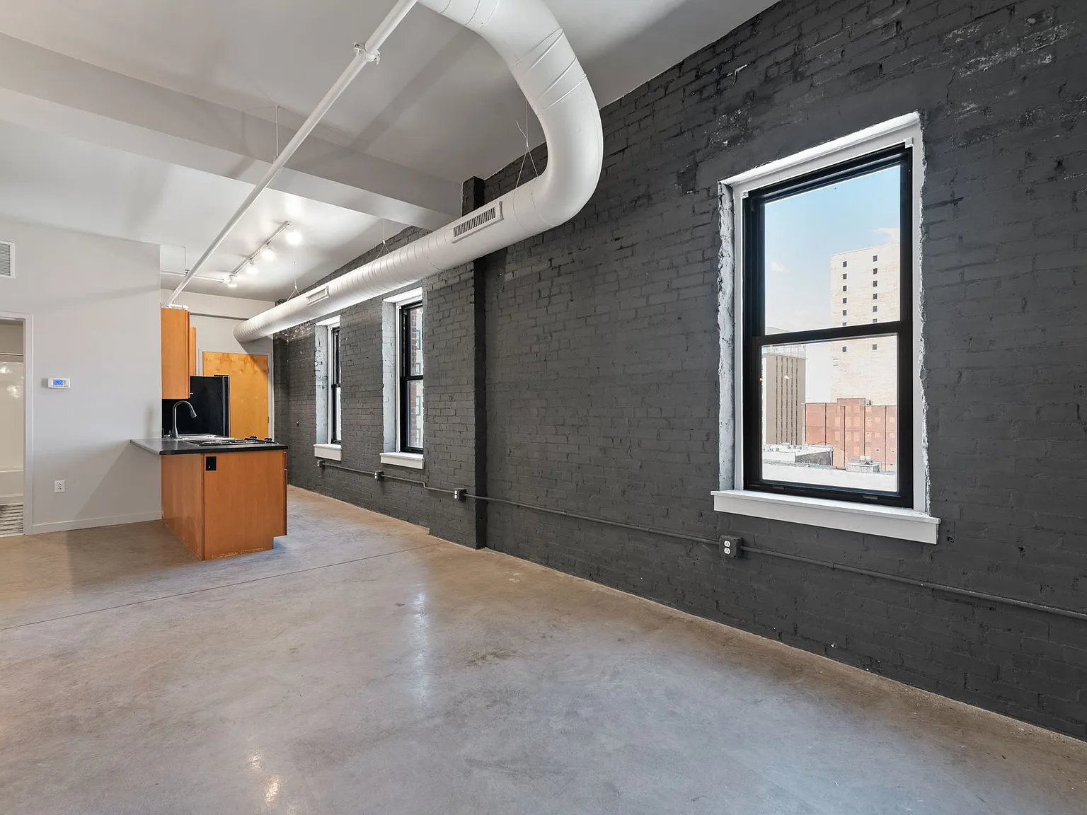 1 bed, 612 sqft, $1,100 — Photo 2