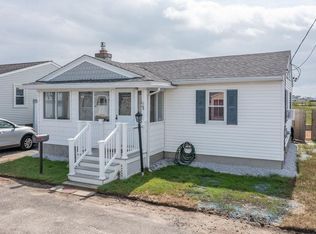 71 Hobson Ave, Hampton, NH 03842