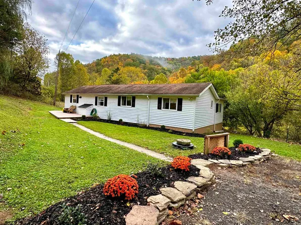 6871 Cedar Creek Rd, Cedarville, WV 26611