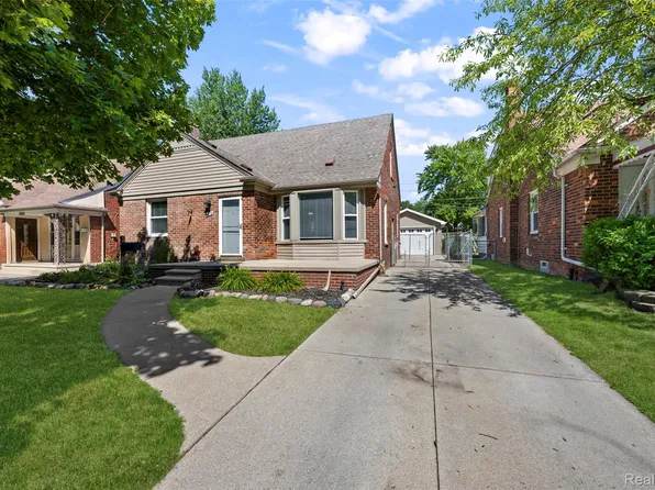 8478 Hazelton St, Dearborn Heights, MI 48127
