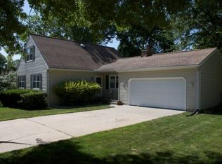 4833 SW Commanche Rd, Topeka, KS 66614