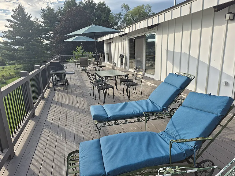 Large Deck
