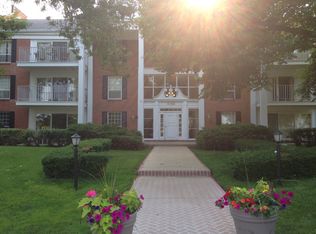 1106 N Plum Grove Rd APT 109, Schaumburg, IL 60173