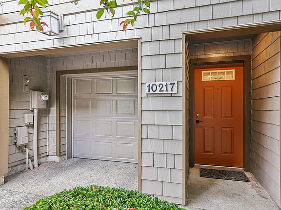3rd image of 10217 NW Alder Grove Ln