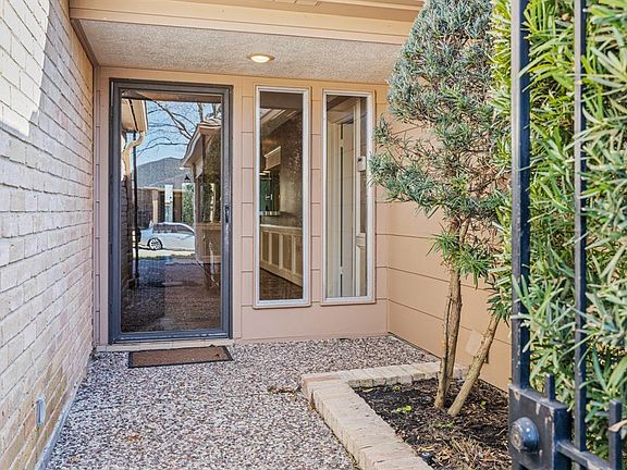 2nd image of 6515 Pauma Dr