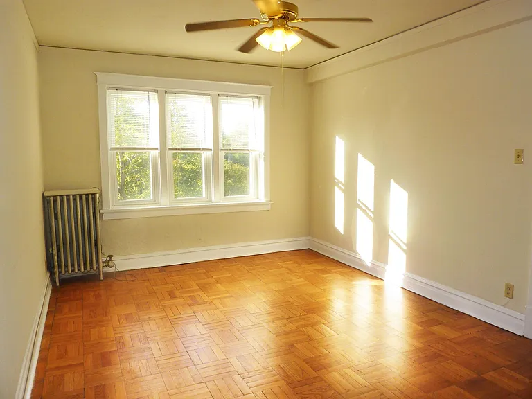 5041 Waterman Blvd — Photo 3