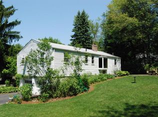 25 Dehart Ave, Sharon, MA 02067