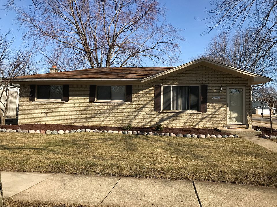 1st image of 39712 Fox Valley Dr