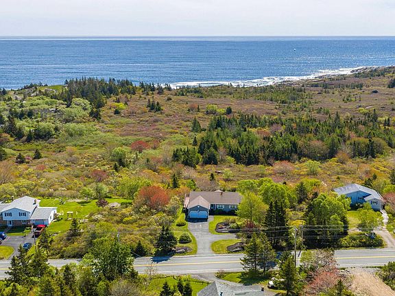 5th image of 742 Ketch Harbour Rd