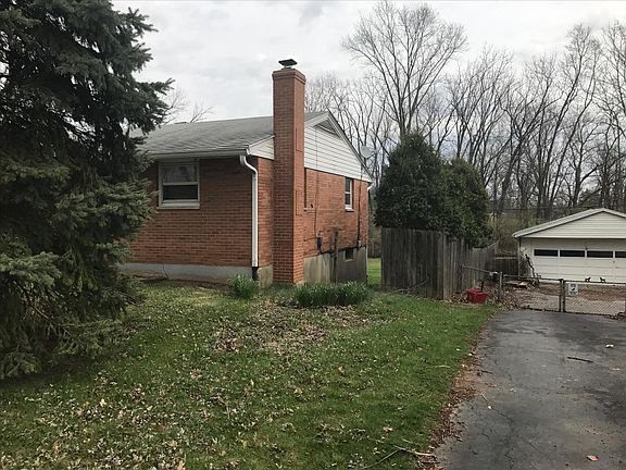 2nd image of 304 Gabriel St