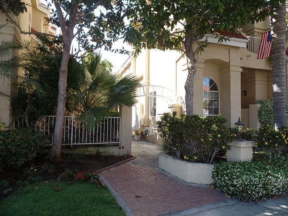 Pathway to Back Unit