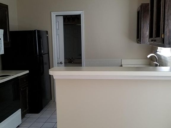 4th image of 5521 Bartlett Grove Cv