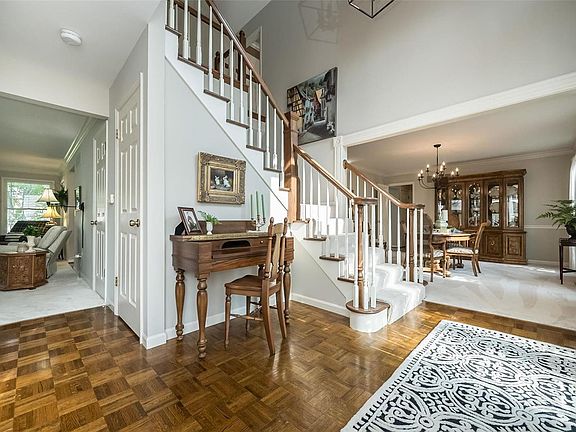 5th image of 15815 Cedarmill Dr