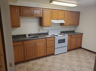 43 Maple Dr, Albany, NY 12205