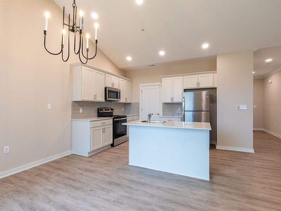 Maybury Kitchen2