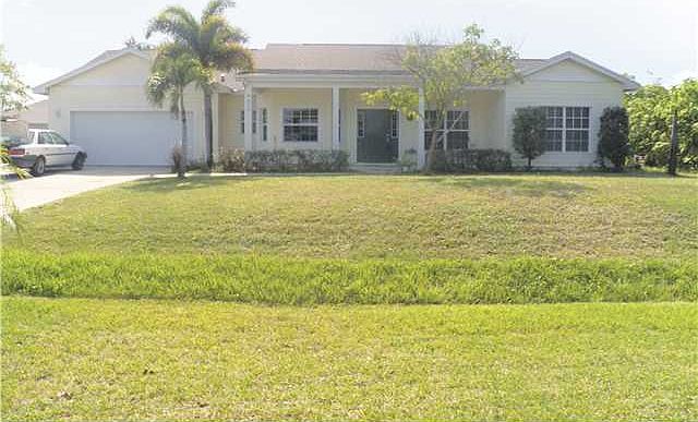 1st image of 4626 SW Nackman Ter