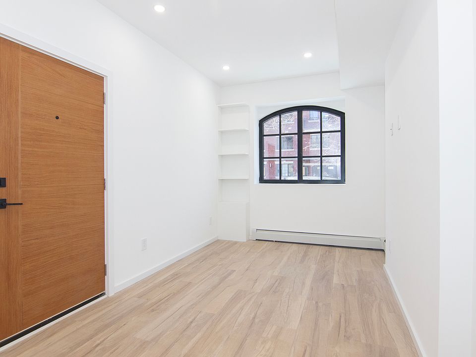 1st image of 3605 28th Ave #1