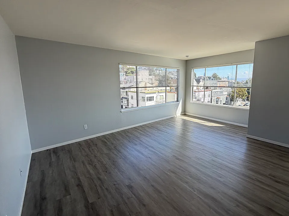60 Eureka St #301
