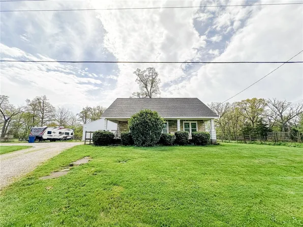 1625 Archer Ave, Marshall, IL 62441