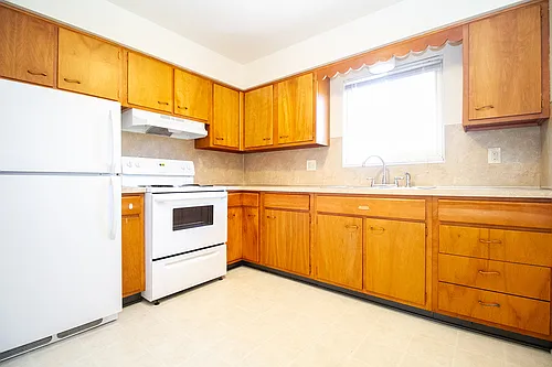 2962 Carskaddon Ave #1 — Photo 6