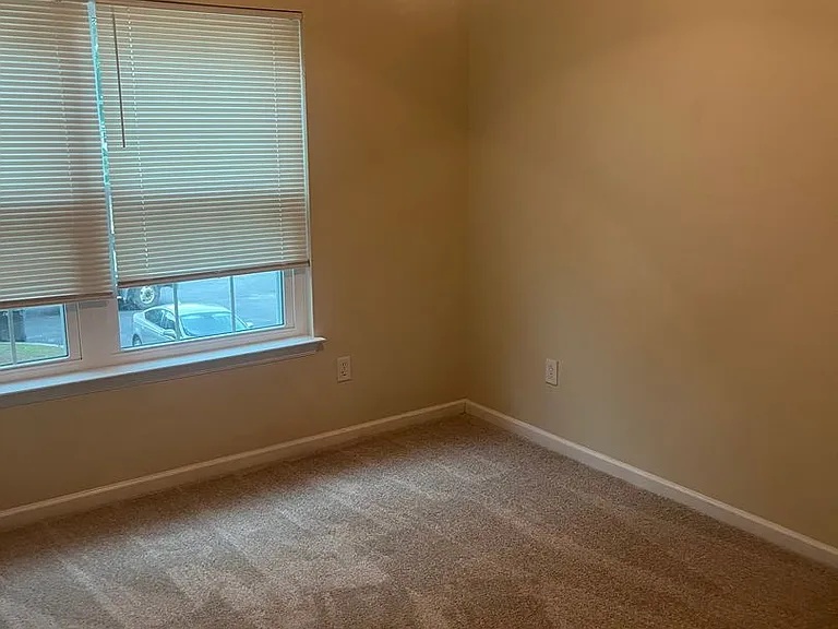 7940 Shadow Oak Dr — Photo 13