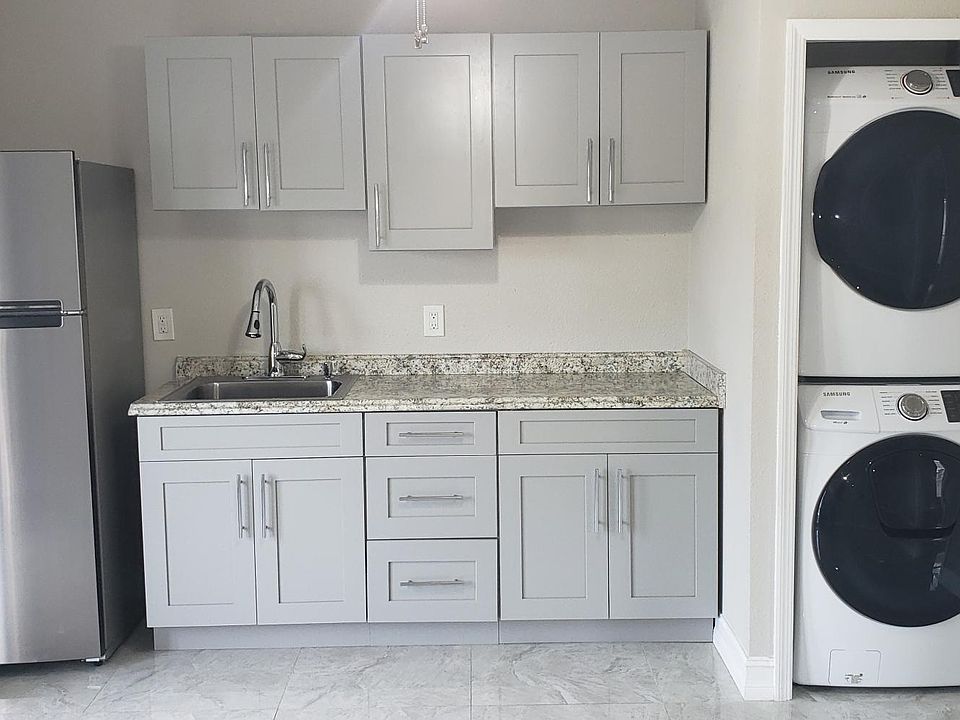 1st image of 5684 Sycamore Canyon Dr #1