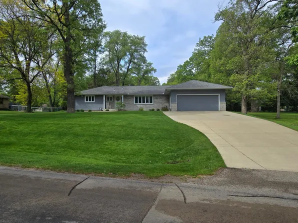 2205 8th Ave NW, Austin, MN 55912