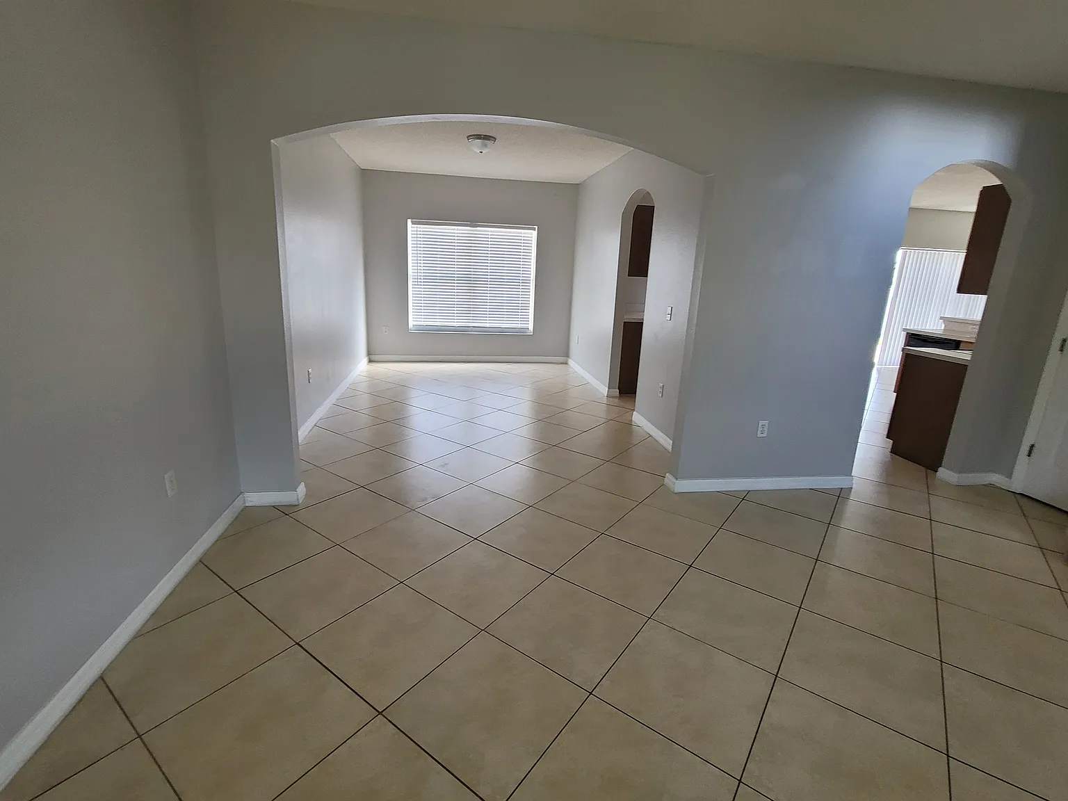 319 Alegriano Ct. — Photo 2