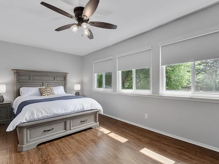 7902 Keneshaw Dr — Photo 5