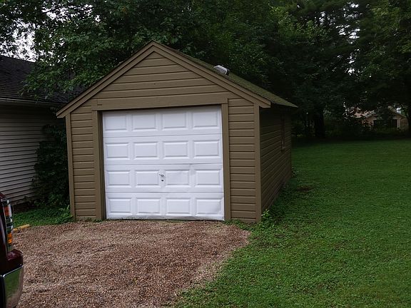 Garage/parking