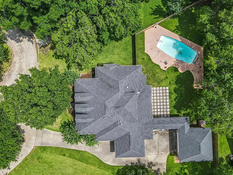 4 Twin Circle Dr — Photo 34