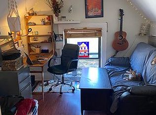 3070 29th St FLOOR 3, Astoria, NY 11102