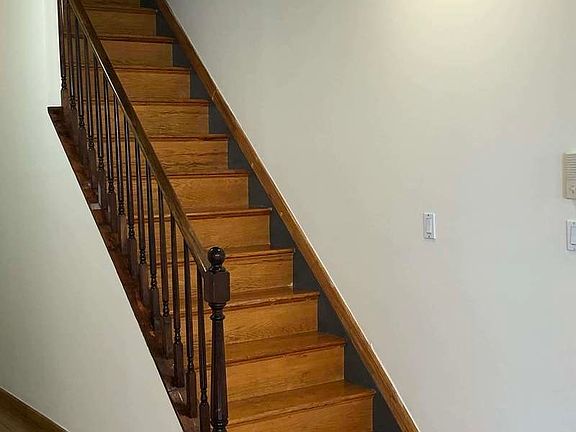 2nd image of 330 Plymouth St #2/3