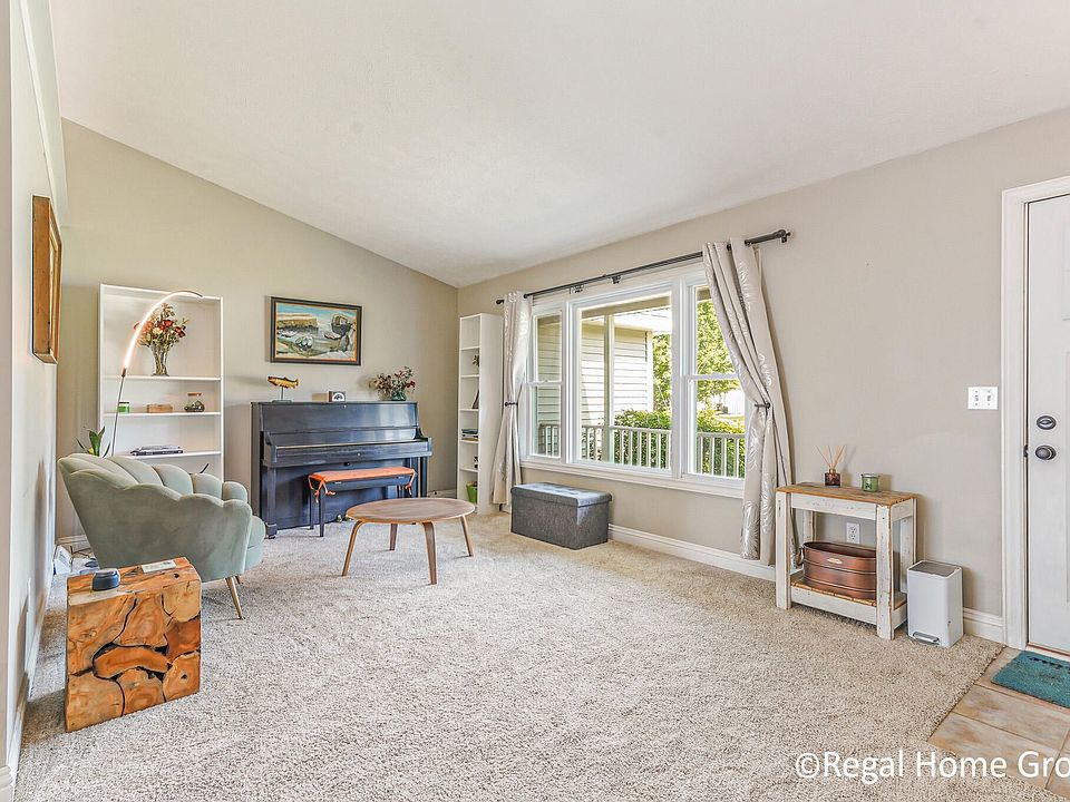 1st image of 3632 Deena Dr SW