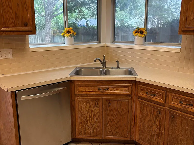 4500 Abelia Dr — Photo 11