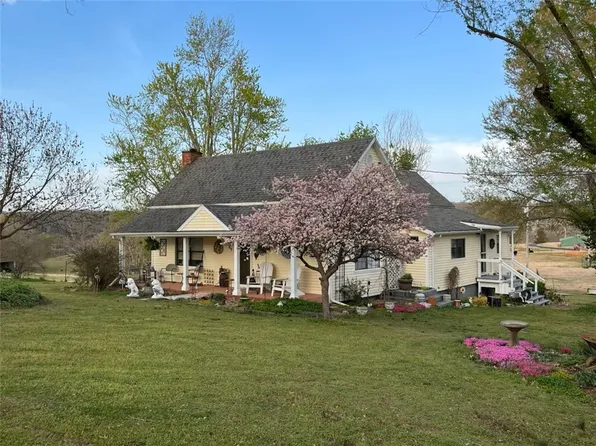 21403 Perry Rd, Springdale, AR 72764