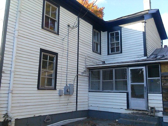 2nd image of 125 S Main St