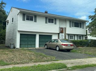 113 Ellery St, Brentwood, NY 11717
