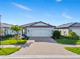 1915 Sierra Ct, Naples, FL 34120