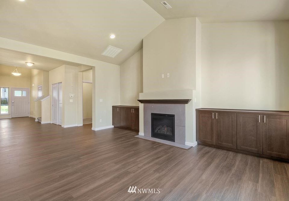 2nd image of 713 Koehler Street SW