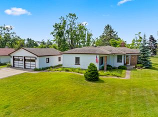 206 Hayes Rd, Gaylord, MI 49735