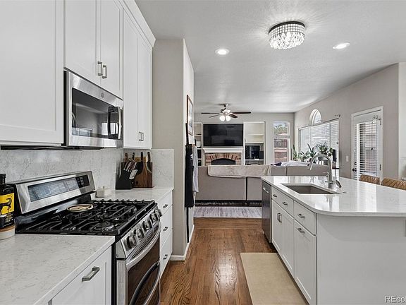 3rd image of 7090 W Phillips Avenue