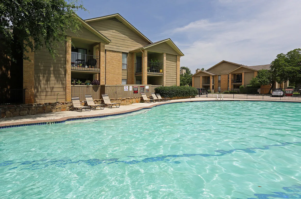 Dove Creek Villas — Photo 1