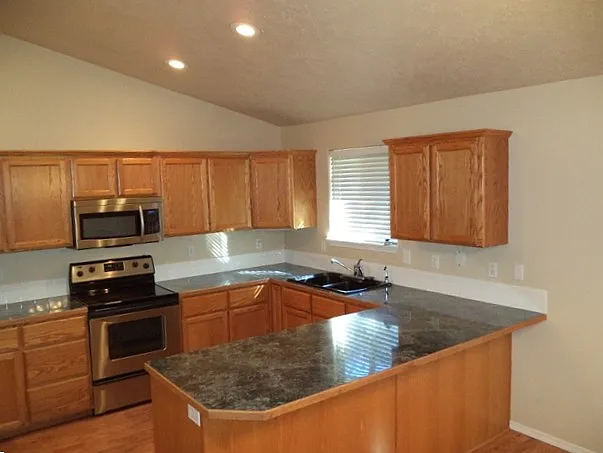 2344 N Ayrshire Pl — Photo 4