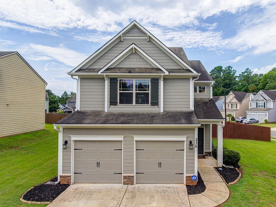 1st image of 236 Highland Village Ln