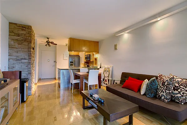 Rented by Corcoran | media 17