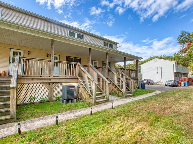 72 Caesar Dr — Photo 21