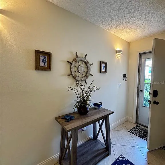 4377 Longmeadow #7 — Photo 3