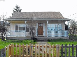 707 S Comstock Rd, Sutherlin, OR 97479