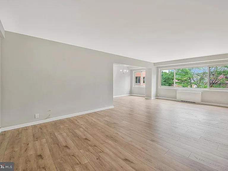 4201 Cathedral Ave NW #902W — Photo 2